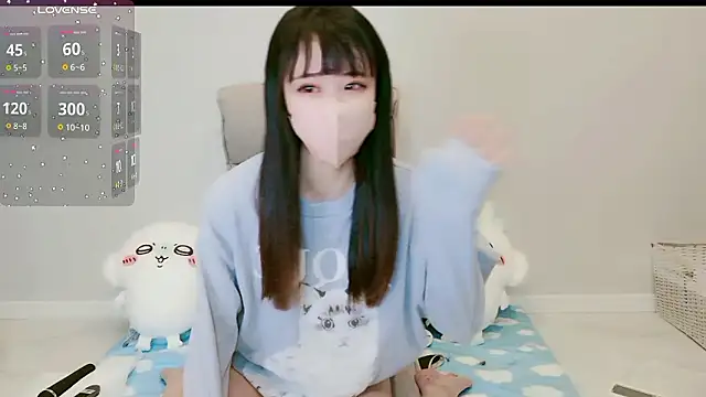 Snapshot of Misaki_xe_ chatting on 11-27-25, 02:41 Misaki xe online show from 11-27-25, 02:41