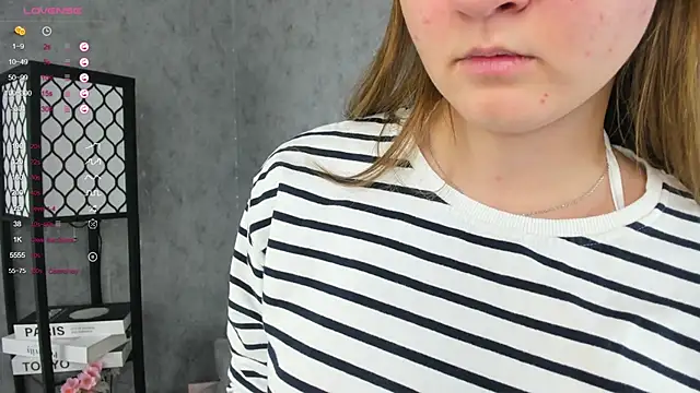 ElenoreReth online show from 11-25-25, 01:38