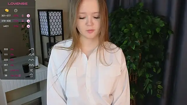 ElenoreReth online show from 02-04-26, 03:51