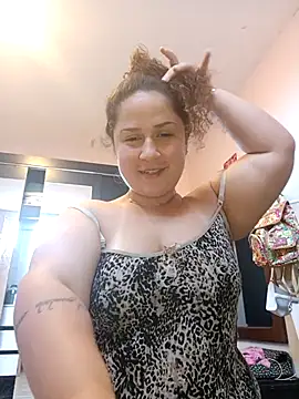 Moranguinha2234 online show from 04-12-26, 06:57