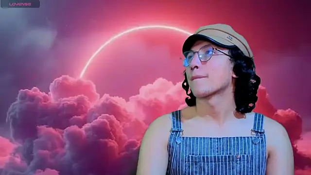 Snapshot of -BlueOpal- chatting on 10-07-25, 06:27 -BlueOpal- online show from 10-07-25, 06:27