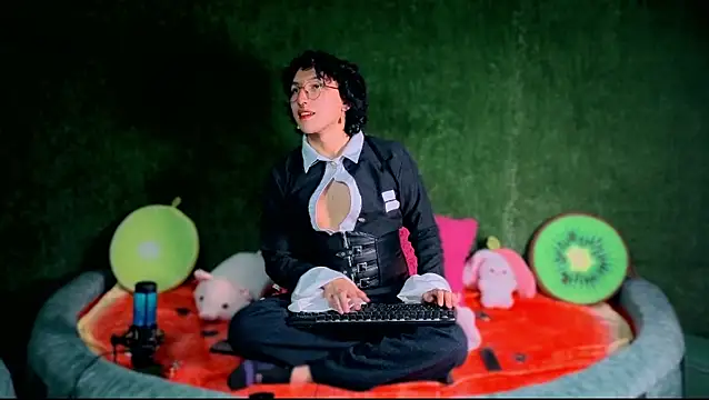 Snapshot of -BlueOpal- chatting on 10-22-25, 07:02 -BlueOpal- online show from 10-22-25, 07:02