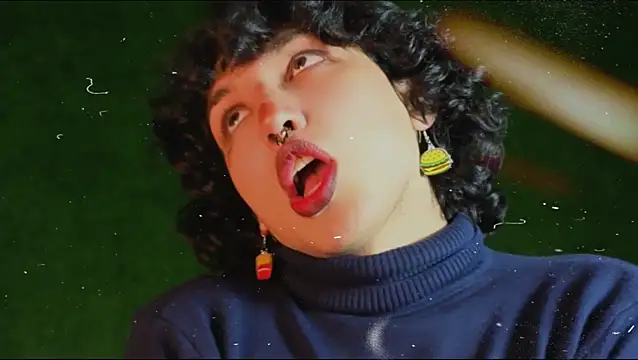 Snapshot of -BlueOpal- chatting on 11-22-25, 07:57 -BlueOpal- online show from 11-22-25, 07:57