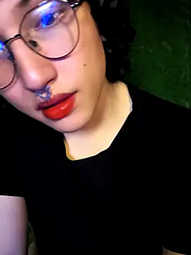 Snapshot of -BlueOpal- chatting on 11-29-25, 08:12 -BlueOpal- online show from 11-29-25, 08:12