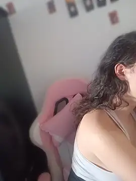 kitty  chs online show from 04-12-26, 08:36