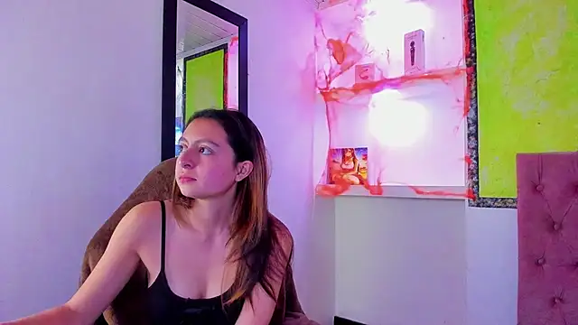 Snapshot of lala_clark chatting on 10-27-25, 12:20 lala clark online show from 10-27-25, 12:20