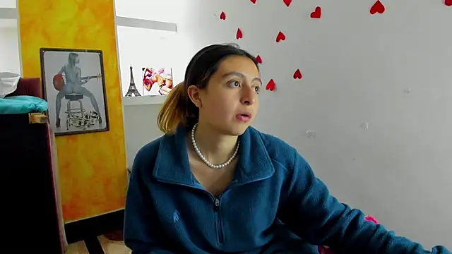 Snapshot of lala_clark chatting on 03-04-26, 08:48 lala clark online show from 03-04-26, 08:48