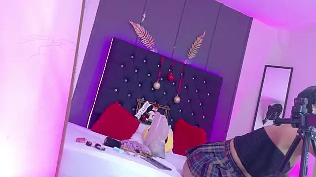 Snapshot of Kataaleya__12 chatting on 12-03-25, 12:03 Kataaleya 12 online show from 12-03-25, 12:03