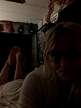 Snapshot of blondebarbiebae chatting on 12-03-25, 10:46 blondebarbiebae online show from 12-03-25, 10:46