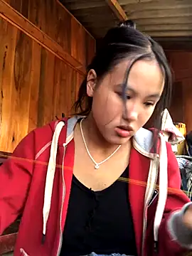 Mai lovely online show from 10-30-25, 02:24