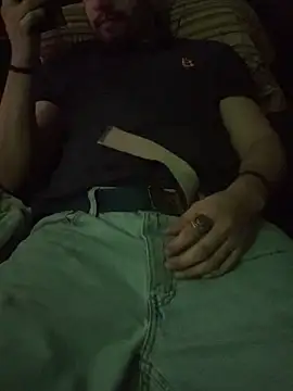 Snapshot of wwolfxxx chatting on 10-04-25, 11:19 wwolfxxx online show from 10-04-25, 11:19