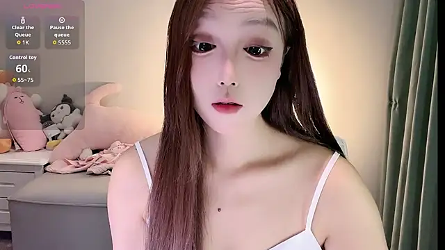 Luna--1 online show from 07-13-26, 03:04