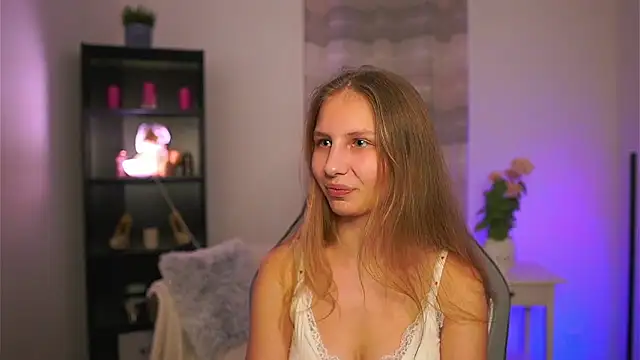 emmie murray online show from 03-12-26, 07:53