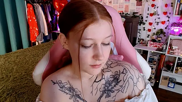 Ayla Hicks online show from 03-12-26, 03:45