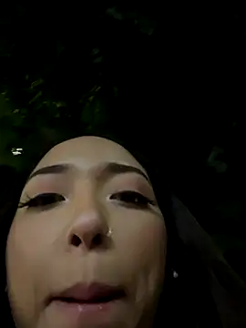 Snapshot of emily__walker chatting on 10-20-25, 11:05 emily walker online show from 10-20-25, 11:05