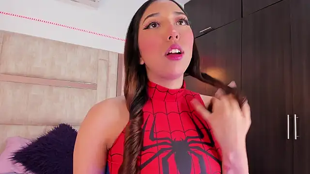 Snapshot of emily__walker chatting on 11-26-25, 01:12 emily walker online show from 11-26-25, 01:12