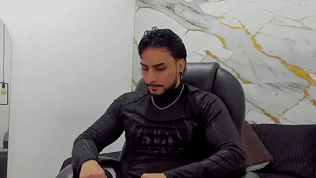 Snapshot of Miike_Stone1 chatting on 01-10-26, 01:13 Miike Stone1 online show from 01-10-26, 01:13