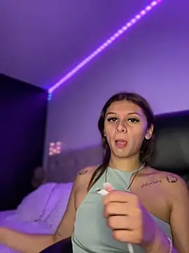 aliisonn   parker26 online show from 10-03-25, 06:05