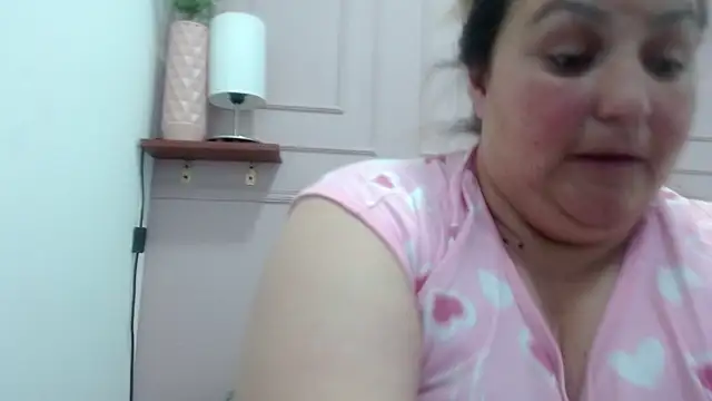 SweetRouse   online show from 10-05-25, 03:43