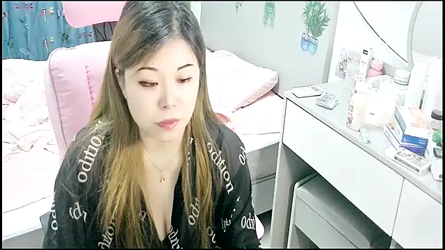 Snapshot of DUODUOBB-2025 chatting on 11-09-25, 04:05 DUODUOBB-2025 online show from 11-09-25, 04:05