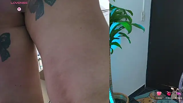 Hinata 21  online show from 10-18-25, 05:35