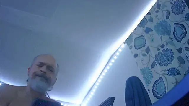 HippieDad333 online show from 12-19-25, 11:12