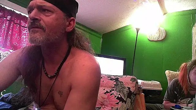 HippieDad333 online show from 04-12-26, 08:25