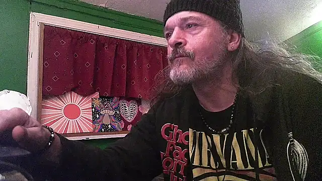 HippieDad333 online show from 04-18-26, 05:22