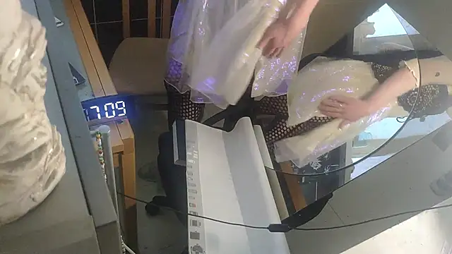 Snapshot of LilithsEve chatting on 11-01-25, 05:09 LilithsEve online show from 11-01-25, 05:09