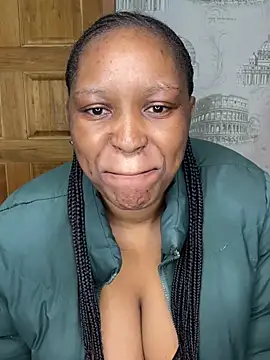 Snapshot of Bellabootie chatting on 05-19-26, 04:30 Bellabootie online show from 05-19-26, 04:30