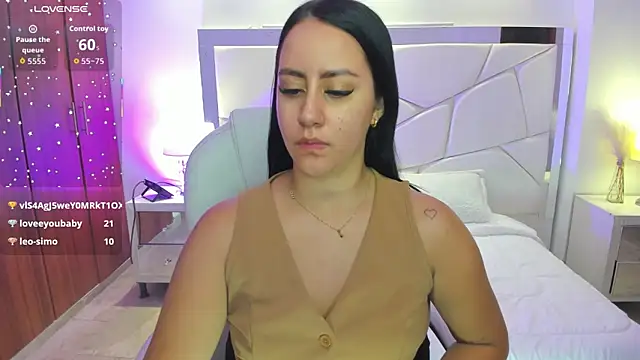 Natasha Kiim  online show from 03-26-26, 04:18