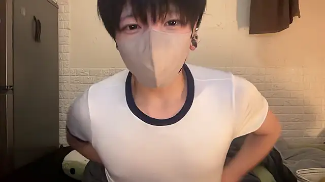 Snapshot of tora3220 chatting on 11-20-25, 01:55 tora3220 online show from 11-20-25, 01:55