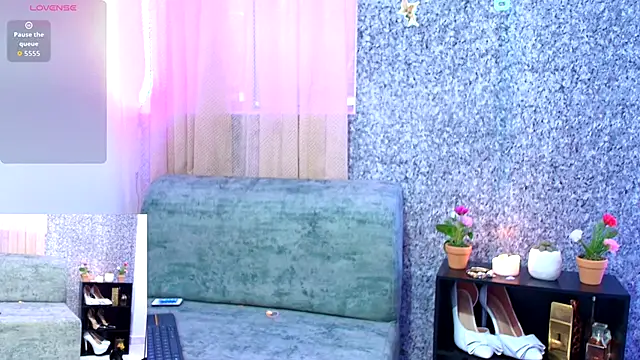 Snapshot of Sally_Ricci chatting on 10-03-25, 11:40 Sally Ricci online show from 10-03-25, 11:40