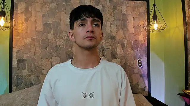 Snapshot of Axel_Draven chatting on 11-06-25, 11:00 Axel Draven online show from 11-06-25, 11:00