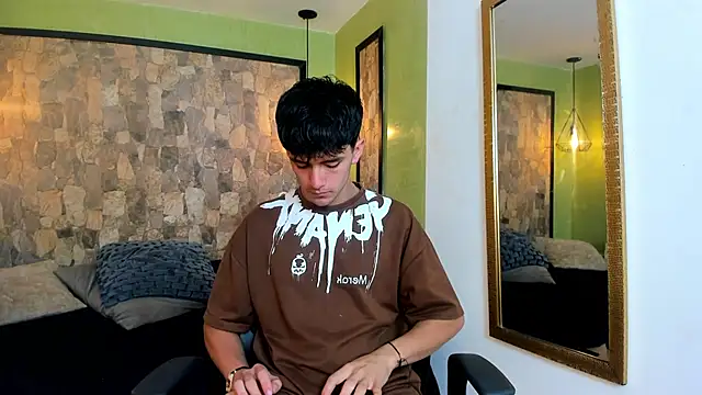 Snapshot of Axel_Draven chatting on 12-15-25, 11:36 Axel Draven online show from 12-15-25, 11:36