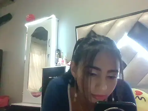 NileveSantanna online show from 09-30-25, 08:58