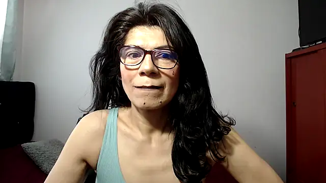 Snapshot of abrilsex23 chatting on 07-11-26, 01:36 abrilsex23 online show from 07-11-26, 01:36