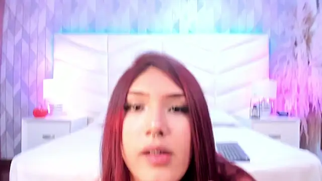 Charlotte hall  online show from 10-15-25, 04:23