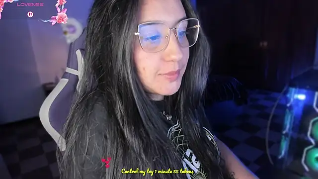 Snapshot of tellmemaddie chatting on 07-15-26, 12:05 tellmemaddie online show from 07-15-26, 12:05