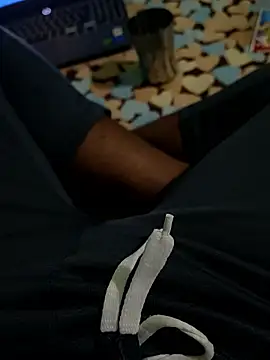 Snapshot of imkingz chatting on 01-14-26, 04:45 imkingz online show from 01-14-26, 04:45