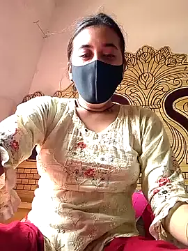 Snapshot of Love_Queen11 chatting on 09-27-25, 04:50 Love Queen11 online show from 09-27-25, 04:50