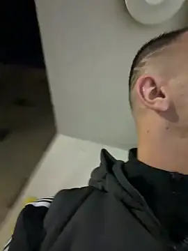 Snapshot of sexyman1936 chatting on 02-24-26, 05:33 sexyman1936 online show from 02-24-26, 05:33