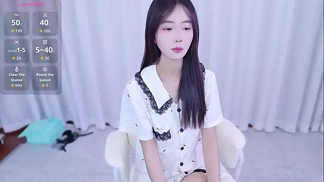 Snapshot of PUTAO_ chatting on 10-30-25, 10:16 PUTAO online show from 10-30-25, 10:16