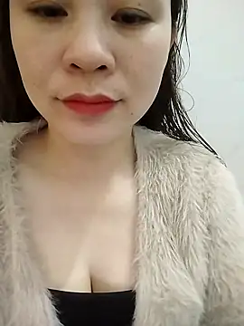 Snapshot of Girl_Shy2000 chatting on 12-17-25, 05:13 Girl Shy2000 online show from 12-17-25, 05:13