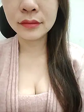 Snapshot of Girl_Shy2000 chatting on 12-21-25, 11:12 Girl Shy2000 online show from 12-21-25, 11:12