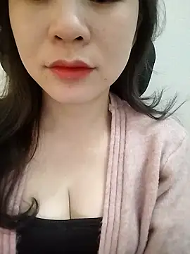 Snapshot of Girl_Shy2000 chatting on 01-08-26, 02:14 Girl Shy2000 online show from 01-08-26, 02:14