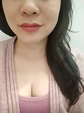 Snapshot of Girl_Shy2000 chatting on 01-10-26, 07:54 Girl Shy2000 online show from 01-10-26, 07:54