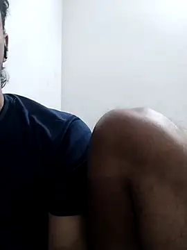 Snapshot of Ilhaamgrey chatting on 10-12-25, 07:46 Ilhaamgrey online show from 10-12-25, 07:46