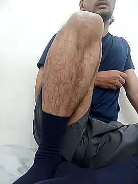 Snapshot of Ilhaamgrey chatting on 10-18-25, 11:00 Ilhaamgrey online show from 10-18-25, 11:00