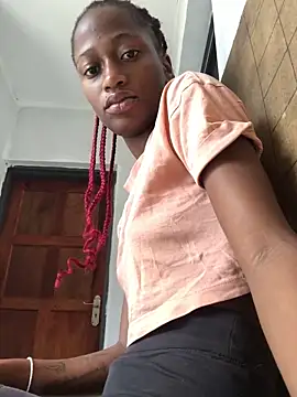 Caramel102004 online show from 03-26-26, 12:22